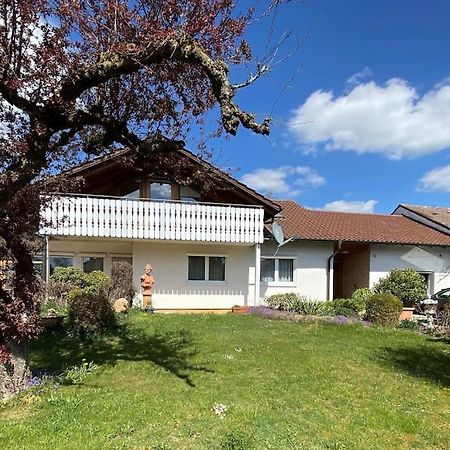 Gemuetliche Wohnung Bei Bad Waldsee Mit Balkon Luaran gambar
